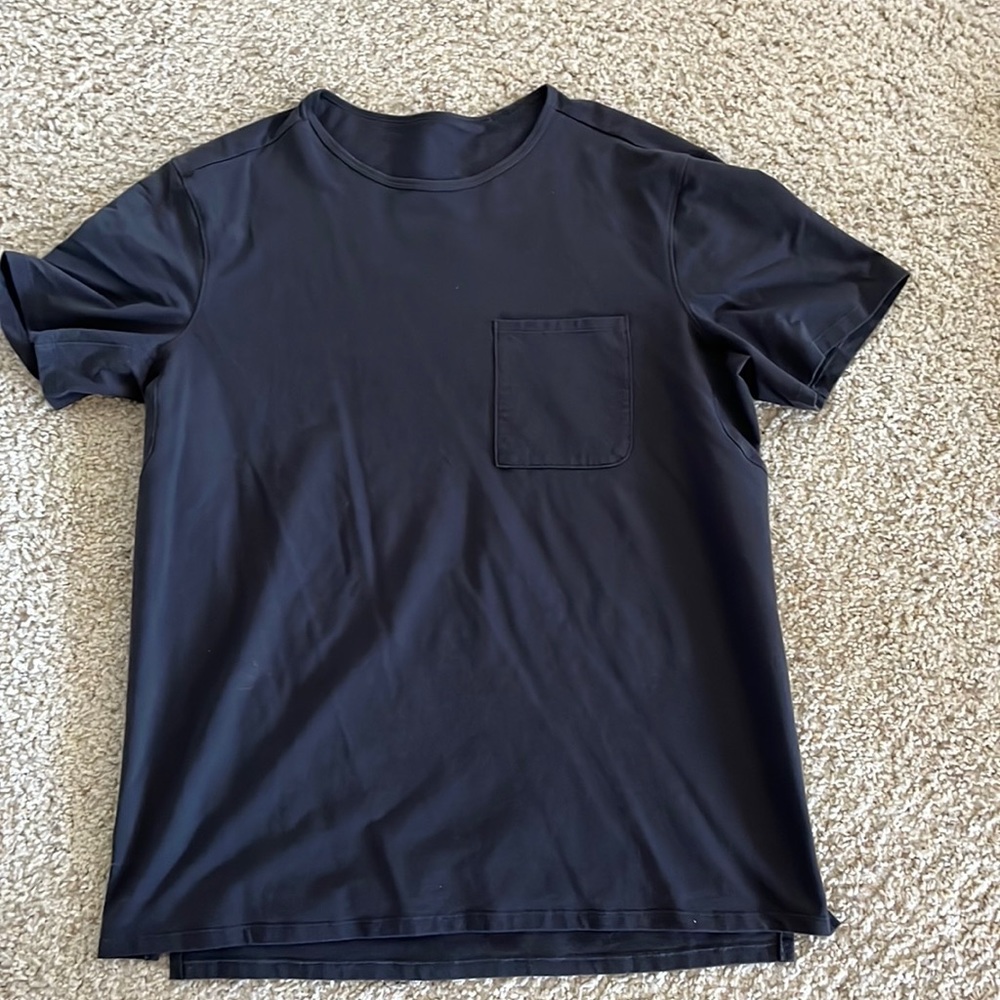 Men’s lululemon casual everyday pocket t dark grey
